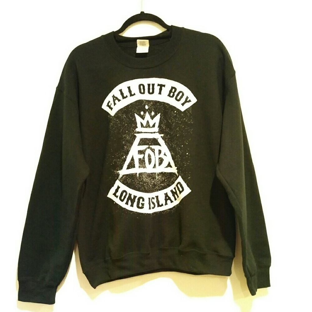 FALL OUT BOY SWEATSHIRT SIZE M EMO PUNK KID